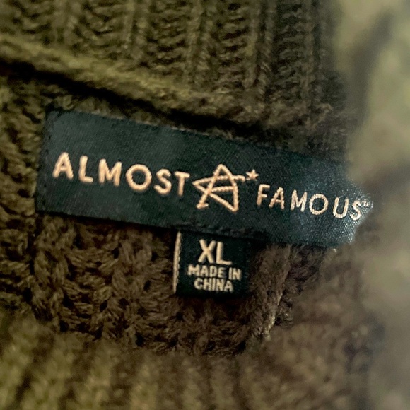 Almost Famous Turtleneck Sweater in Olive Green and Open Shoulder XL - Picture 4 of 5